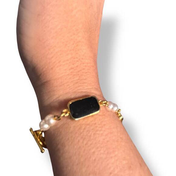 Gold Black Rectangle Stone Bracelet With Faux Pearls Toggle Clasp Classic - Picture 5 of 6